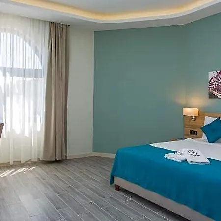 Marti Kusadası